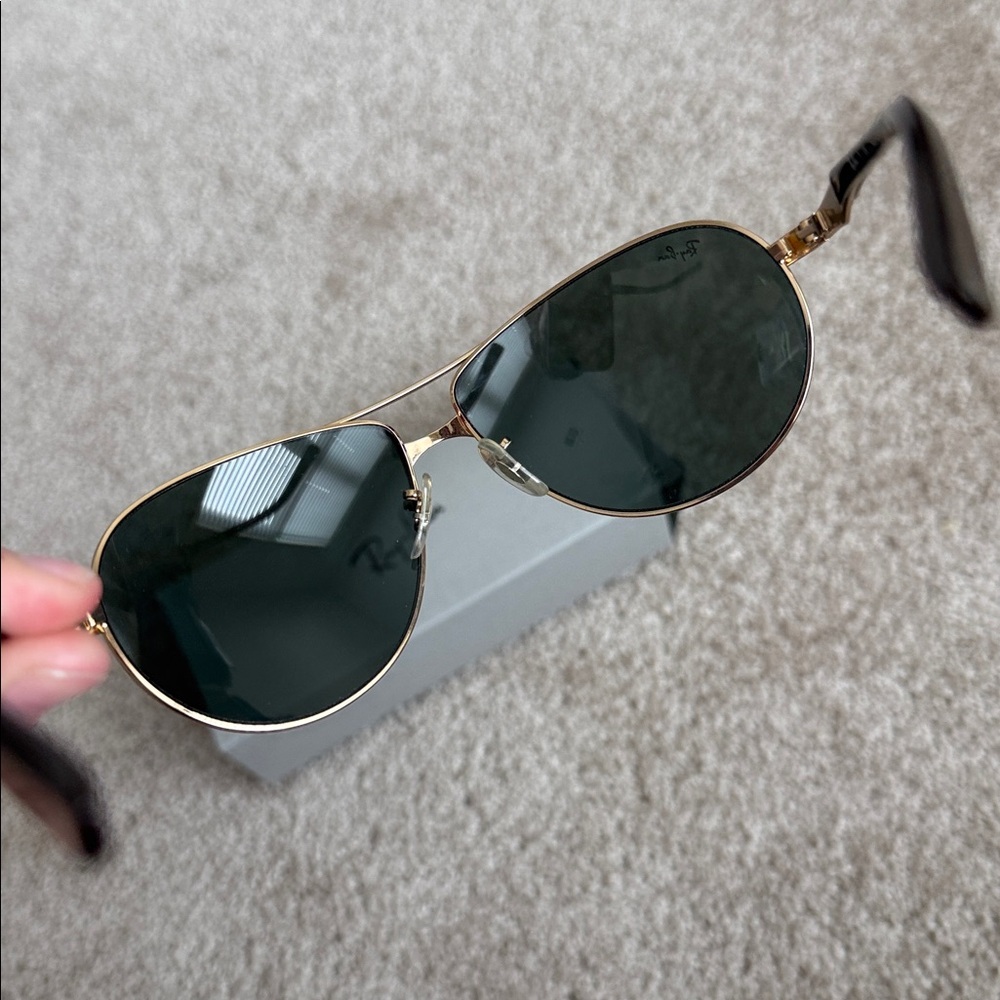 Ray Ban Gold Frame Aviator Style Sunglasses - Picture 5 of 5